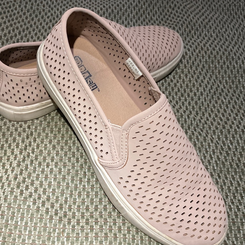 TRASH womens slip-ons sz7.5